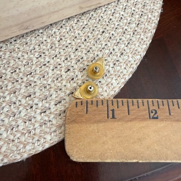 Vintage Tear Drop Pierced Earrings - Picture 2 of 3